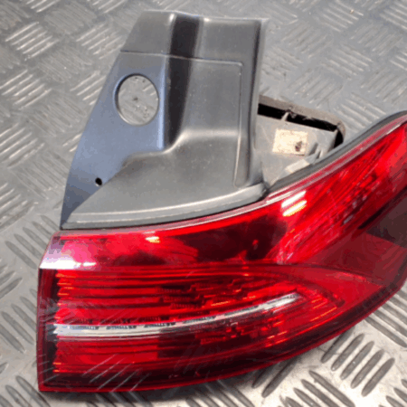 VW Passat  Rückleuchte rechts 3G9945208J