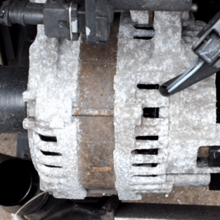 Opel Vivaro  Alternator