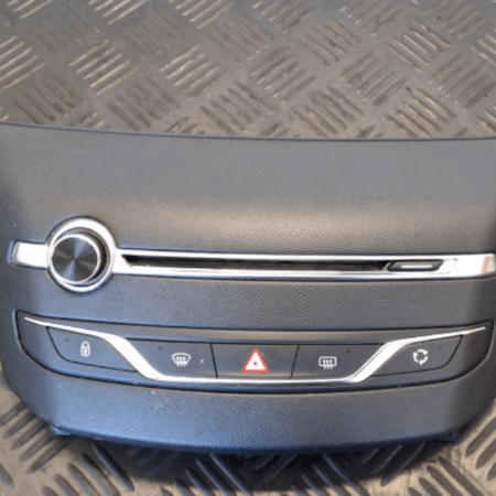 Peugeot 308  Radiobedienteil