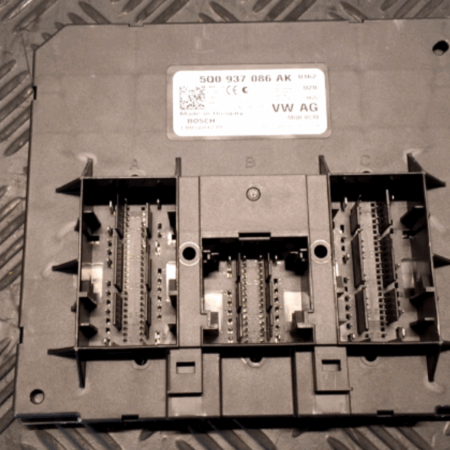 VW Golf  Bordnetz Steuergerät