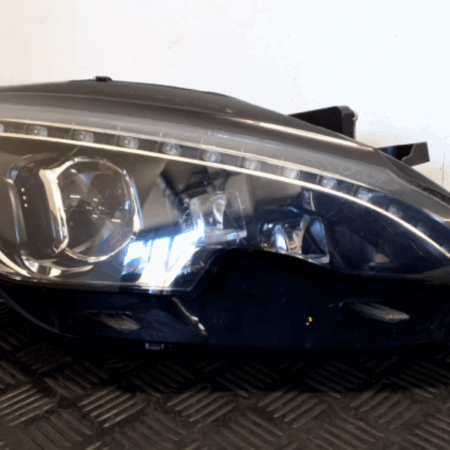 Peugeot 308  Scheinwerfer rechts