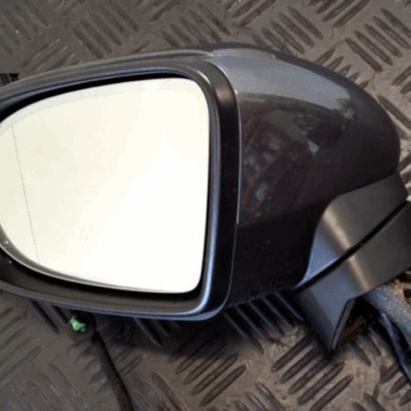 VW Passat  Spiegel Außenspiegel vorne