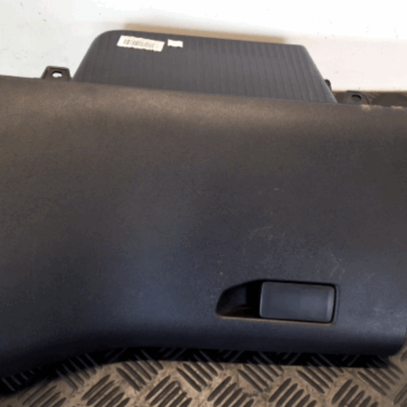 Peugeot 308  Handschuhfach