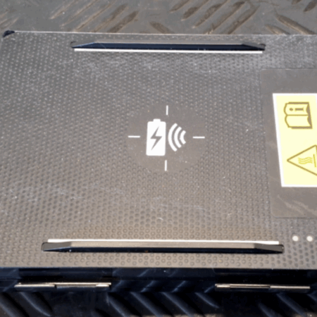 Honda CR-V  Wireless Ladestation