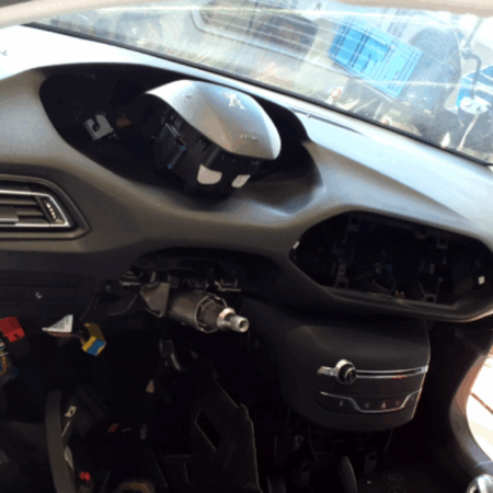 Peugeot 308  Airbag Armaturenbrett