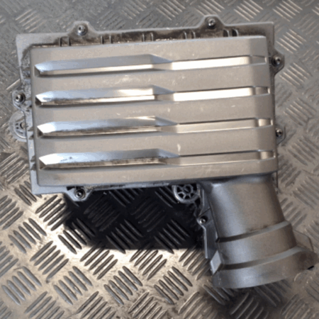 VW Golf 8  Luftfilterkasten