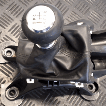 Mazda 3  Wischerarme vorne