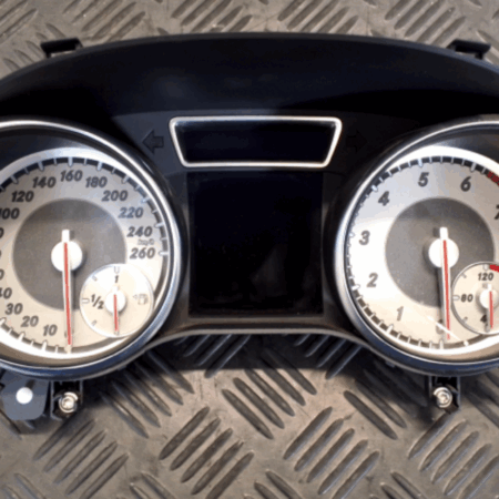 Mercedes-Benz GLA GLA Kombiinstrument Tacho