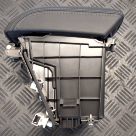 Mazda 6  Armlehne