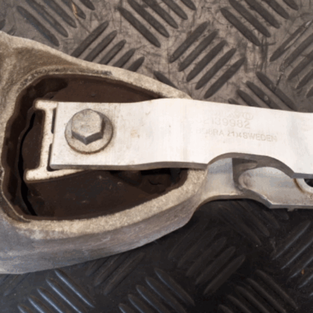 Volvo XC60  Motorbock Motorhalter