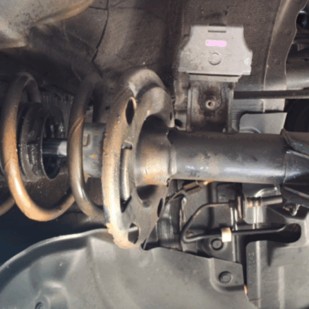 Mazda 6  Federbein Stossdämpfer vorne
