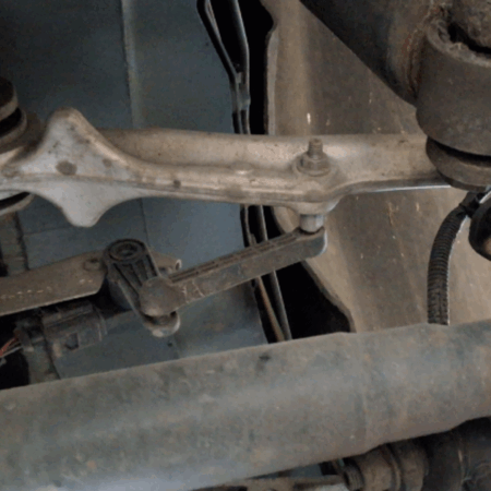 Tesla Model S  Querlenker hinten rechts