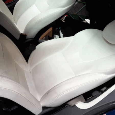 Tesla Model S  Fahrersitz