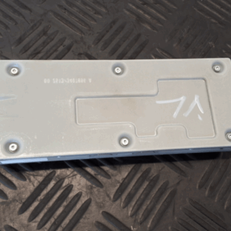 Tesla Model S  Radio Steuergerät