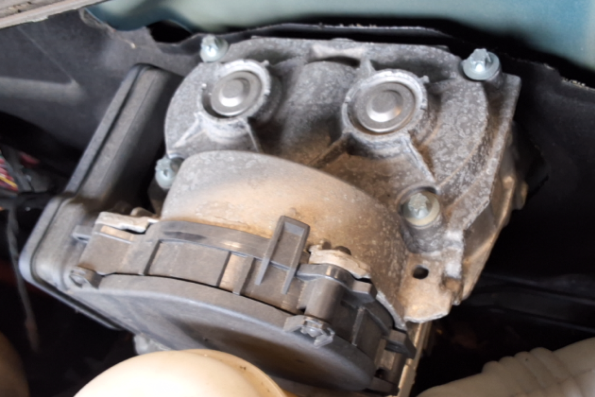 Tesla Model S  Bremskraftverstärker