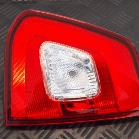 Suzuki Ignis  Rückleuchte links