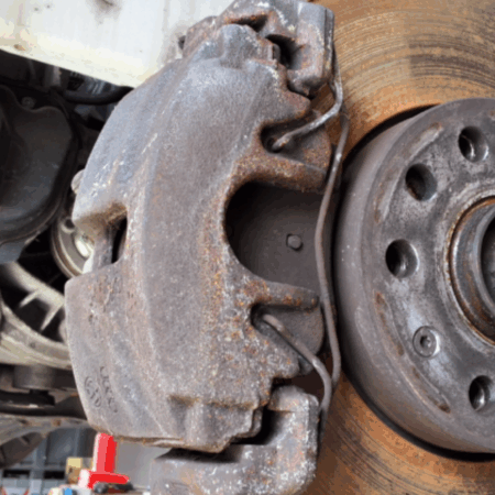 VW Caddy  Bremszange Bremssattel vorne
