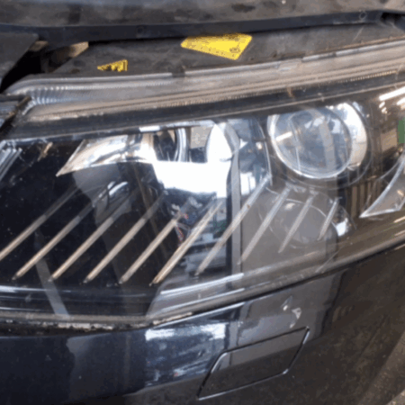 Skoda Octavia  Scheinwerfer links