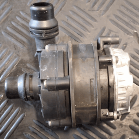 Mercedes-Benz AMG  Wasserpumpe Zusatzwasserpumpe