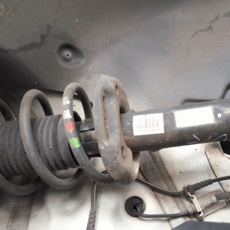 VW Caddy  Federbein Stossdämpfer vorne