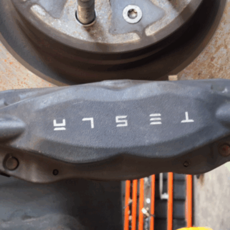 Tesla Model S  Bremszange Bremssattel vorne