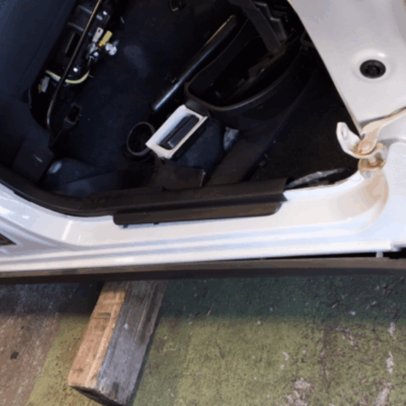 Suzuki Ignis  Verkleidung Schweller