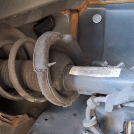 Volvo V40  Federbein Stossdämpfer vorne