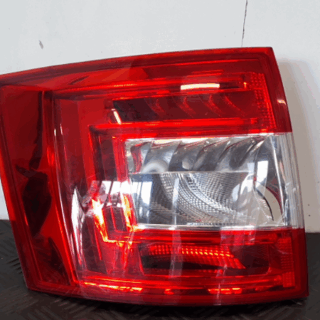 Skoda Octavia  Rückleuchte links
