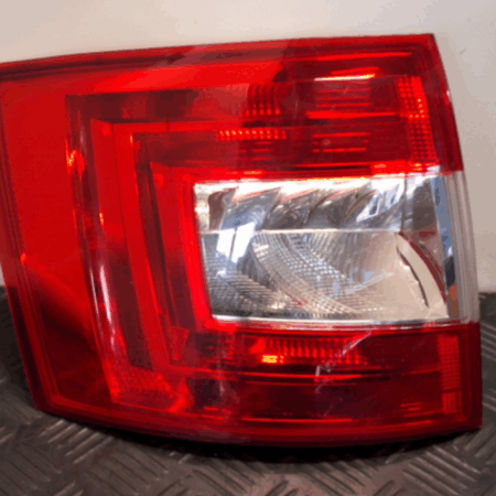 Skoda Octavia  Rückleuchte links
