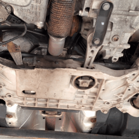 VW Touran  Achs vorne Achskörper