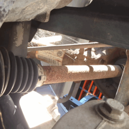 VW Touran  Antriebswelle vorn links