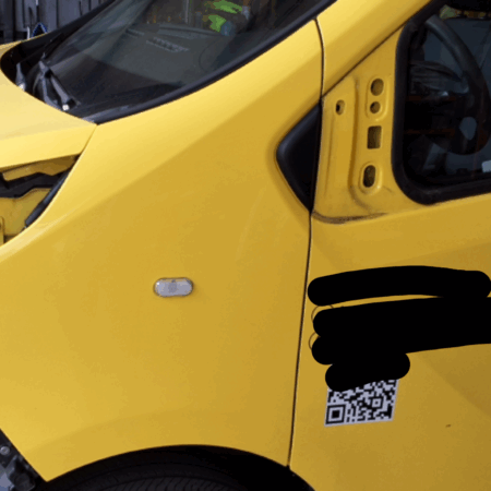Opel Vivaro  Kotflügel vorn