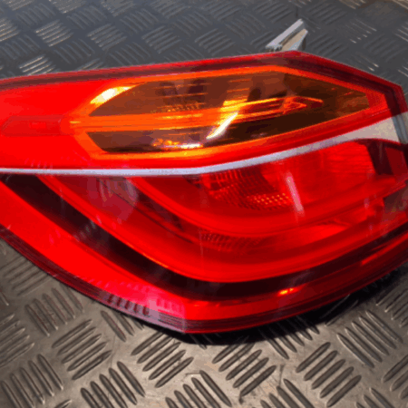 BMW 216 BMW 216 Rückleuchte links
