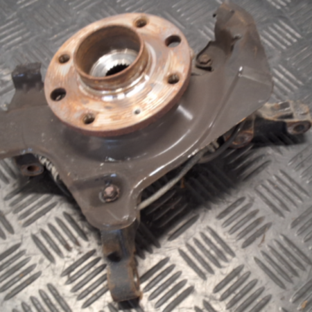 Opel Corsa  Achsschenkel vorne links