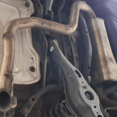 VW Touran  Auspuff Auspuffanlage