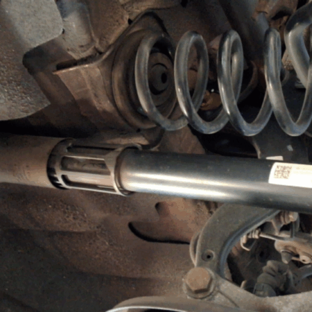 VW Touran  Federbein Stossdämpfer hinten