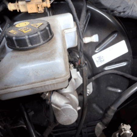 VW Touran brake booster