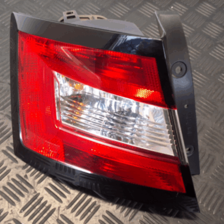 Skoda Fabia  Rückleuchte links