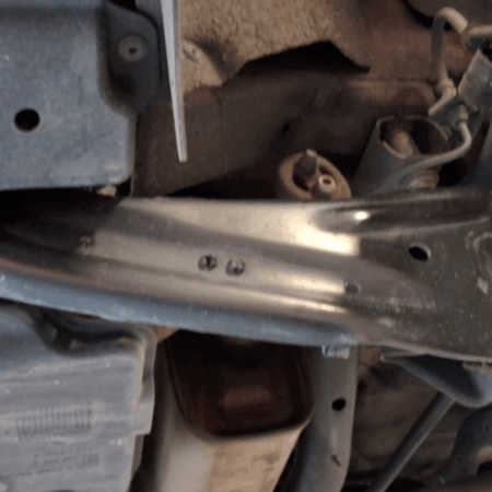 VW Touran  Querlenker hinten links
